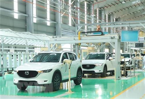 Đề xuất gia hạn thuế tiêu thụ đặc biệt với ô tô sản xuất trong nước