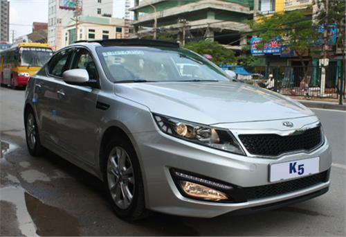 Kia K5 đầu tiên có mặt tại Việt Nam