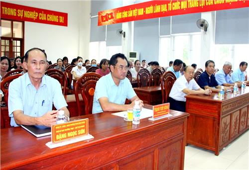 Tiếp tục đổi mới nội dung, hình thức và nâng cao chất lượng sinh hoạt chi bộ