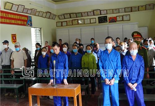 Phạt 96 tháng tù các đối tượng tàng trữ trái phép chất ma túy