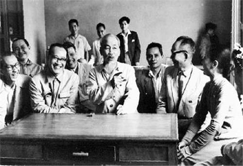 Lắng nghe chuyện kể về Người