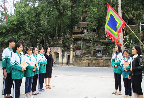 Đưa lịch sử địa phương vào trường học 