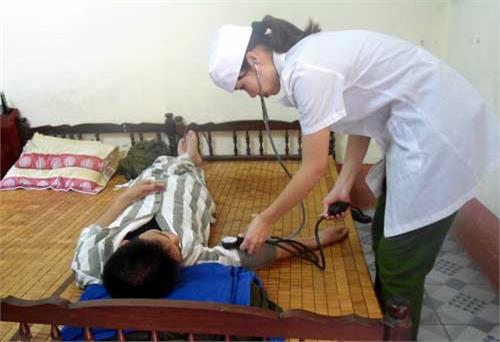 Vinh dự khi được khoác 2 màu áo