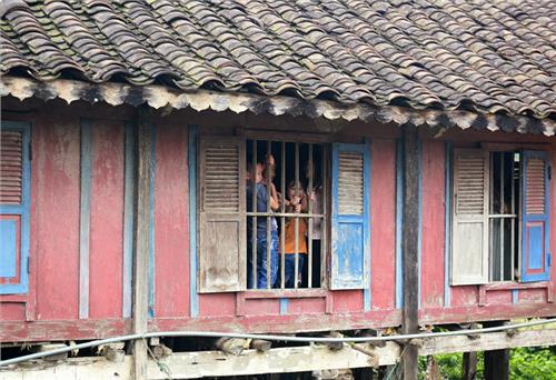 Nếp nhà sàn của người Nùng ở Tân Đô