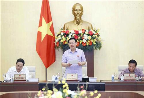 Khai mạc Phiên họp chuyên đề tháng 9 của Ủy ban Thường vụ Quốc hội 