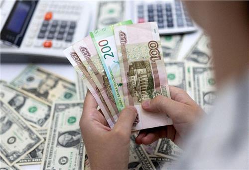 Tỷ giá đồng ruble so với đồng USD giảm xuống mức thấp nhất trong 3 tháng