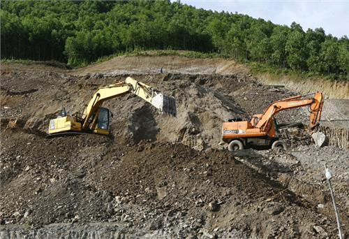 Đảm bảo an toàn cho các hộ dân vùng sạt lở đất