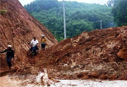 Vùng núi Bắc Bộ, Trung Bộ tiếp tục mưa lớn