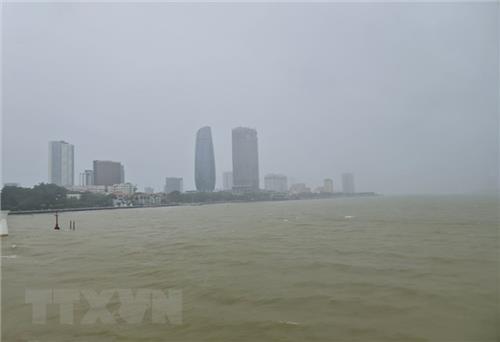 Tâm bão số 4 trên đất liền khu vực Thừa Thiên - Huế đến Quảng Nam