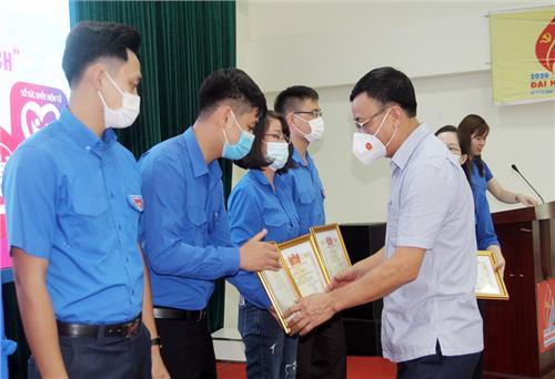 Thành lập trên 500 đội hình tình nguyện tham gia chống dịch