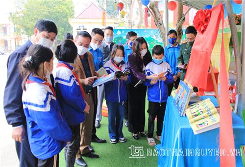 Nhiều hoạt động mở đầu Tháng thanh niên tại Phú Lương