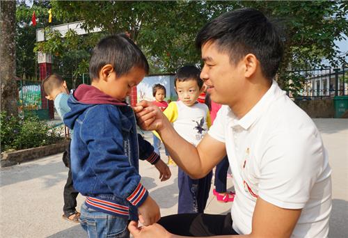 Thầy giáo như mẹ hiền
