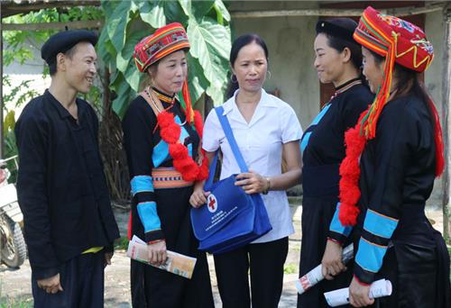 Thầy thuốc của bản Dao