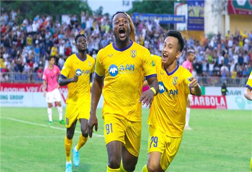 V-League 2022: ‘Nóng’ cuộc đua Top đầu