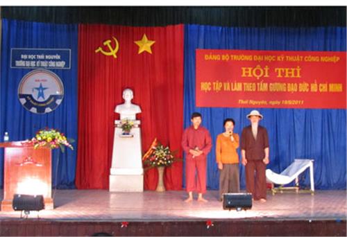 Hôi thi “Học tập và làm theo tấm gương đạo đức Hồ Chí Minh”