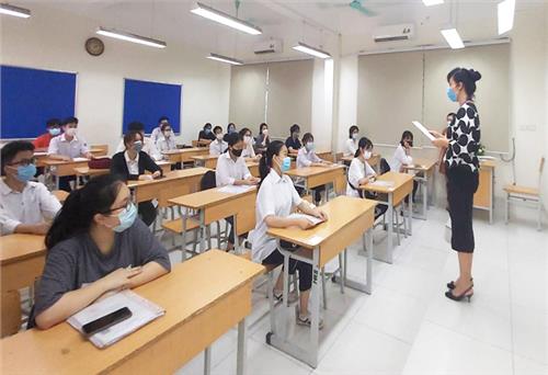 Thí sinh lớp 12 phản hồi các sai sót về xét công nhận tốt nghiệp trước ngày 10-6