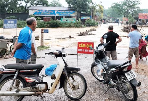 Khẩn trương triển khai các phương án ứng phó với bão, mưa lũ