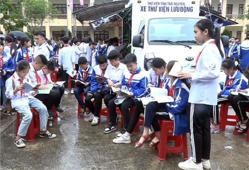 Trên 470 học sinh tham gia Chương trình thư viện lưu động 