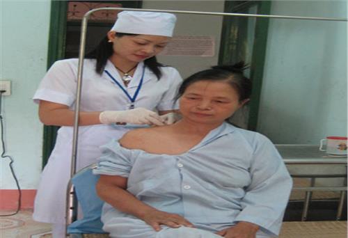 Làm việc bằng chính lương tâm và trách nhiệm với nghề nghiệp