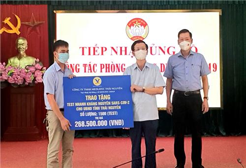 Tiếp nhận ủng hộ Quỹ phòng, chống dịch COVID-19