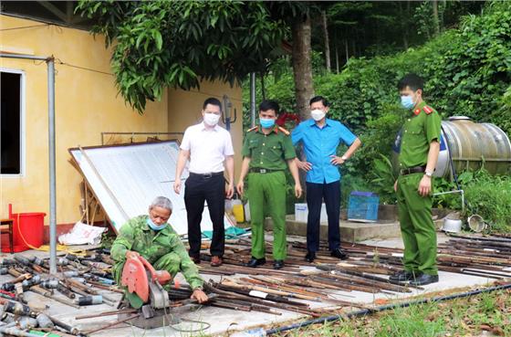 Võ Nhai: Tiêu hủy hàng trăm súng tự chế, công cụ hỗ trợ