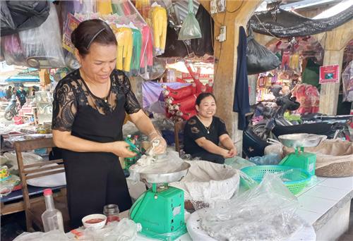 TP. Sông Công: Triển khai mô hình điểm an toàn thực phẩm tại chợ Mỏ Chè