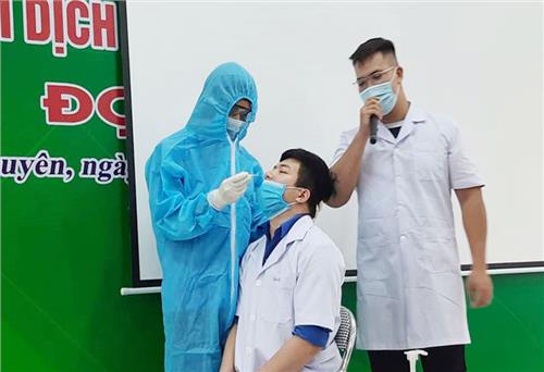 Trên 700 tình nguyện viên đăng ký tham gia chống dịch tại các tỉnh phía Nam