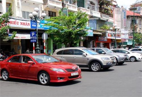  TP.HCM tăng phí đăng kí xe hơi lên 5,5 lần
