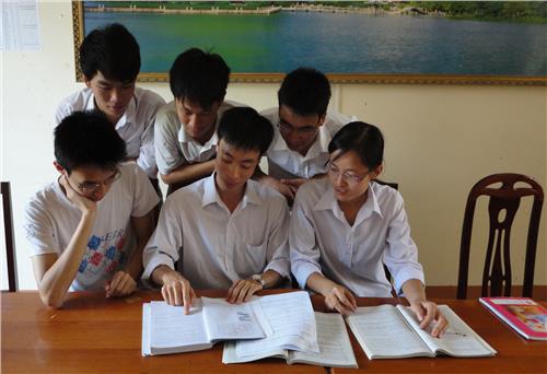 “Người lái đò” luôn vững tay chèo