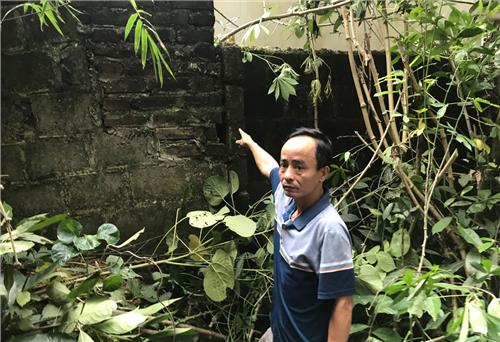 Bí thư chi bộ ký vào hồ sơ cấp quyền sử dụng đất: Hệ lụy pháp lý kéo dài
