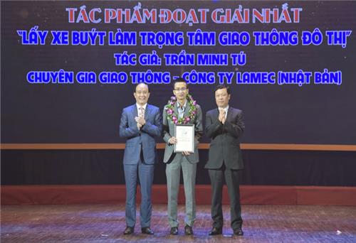 Trao giải cuộc thi “Vì an toàn giao thông Thủ đô”