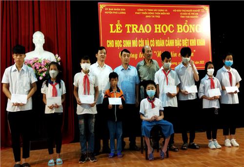 Món quà ý nghĩa dành tặng trẻ em khó khăn