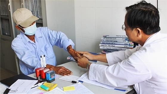 89% bệnh nhân HIV/AIDS điều trị ARV có thẻ bảo hiểm y tế