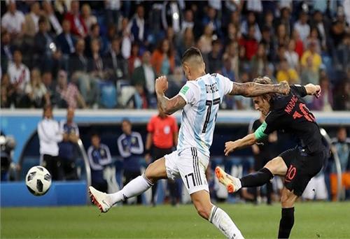 Thắng Argentina 3-0, Croatia chính thức vào vòng 16 đội