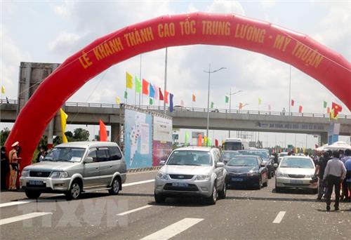 Khánh thành cao tốc Trung Lương - Mỹ Thuận, không thu phí trong 60 ngày