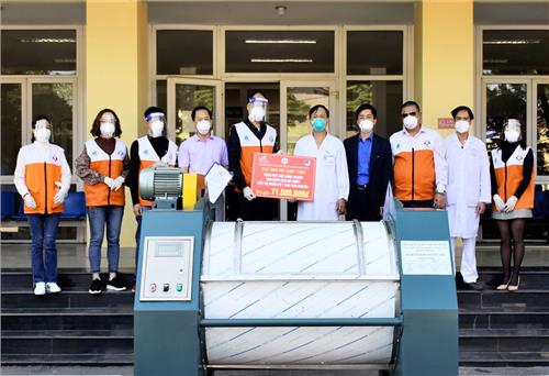  Hỗ trợ trang thiết bị, vật tư phục vụ phòng, chống dịch