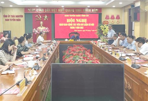 Nắm bắt dư luận xã hội về triển khai nghị quyết Hội nghị Trung ương 5