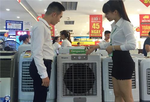Nắng nóng, nhu cầu mua sắm các thiết bị điện lạnh tăng cao