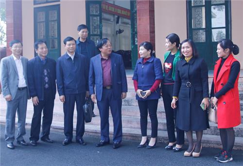 Tiếp xúc cử tri sau kỳ họp thứ 10 HĐND tỉnh