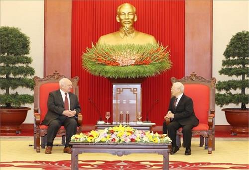Tổng Bí thư, Chủ tịch nước tiếp Đại sứ Liên bang Nga