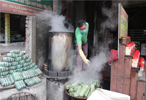 Làng nghề bánh chưng đìu hiu thời COVID