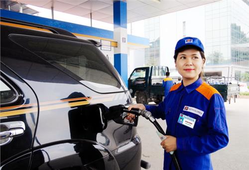 Tăng lần thứ 5 liên tiếp, giá xăng vượt ngưỡng 18.000 đồng