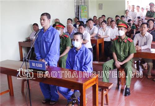 Phạt 19 năm tù 2 đối tượng mua, bán trái phép chất ma túy