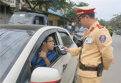 Xử lý nhiều trường hợp vi phạm nồng độ cồn khi tham gia giao thông