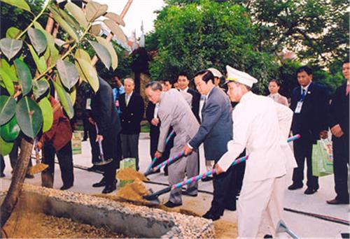 APCCA 2007 Delegates visits Phu Son 4 Prison