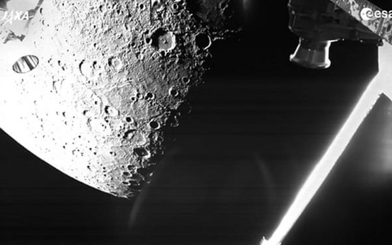  Hình ảnh của sao Thủy được chụp bởi tàu vũ trụ BepiColombo khi nó bay qua hành tinh này ngày 1-10. (Ảnh: European Space Agency/AFP/Getty Images)