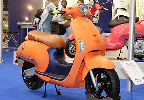 Hyosung ST-E3 nhắm tới đối tượng khaacute;ch hagrave;ng trẻ tuổi, đặc biệt lagrave; nữ giới. 