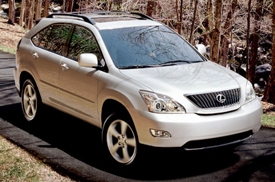 Một mẫu xe bị Toyota thu hồi trong thaacute;ng 10 vigrave; lỗi rograve; rỉ dầu phanh.