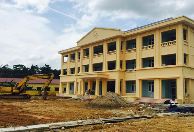  Hiện nay, 30/30 xã, thị trấn trên địa bàn huyện Đại Từ đã có nhà trụ sở Đảng ủy, HĐND, UBND kiên cố. Trong ảnh: Trụ sở Đảng ủy, HĐND, UBND xã Bình Thuận đang trong giai đoạn hoàn thiện.