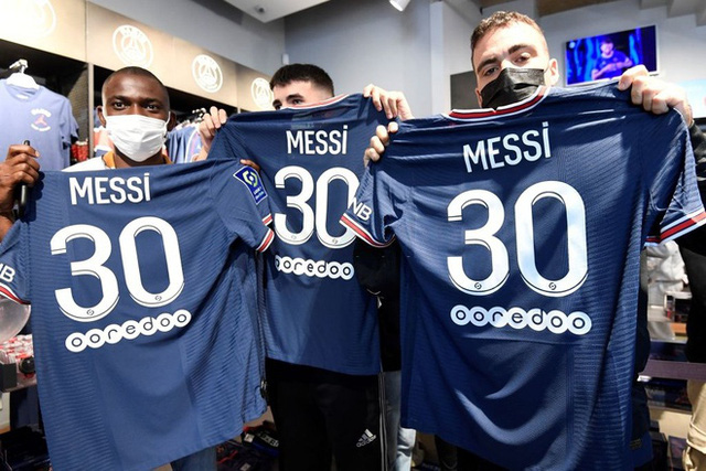  PSG chưa bán được 1 triệu áo đấu của Messi. Ảnh: SPORT